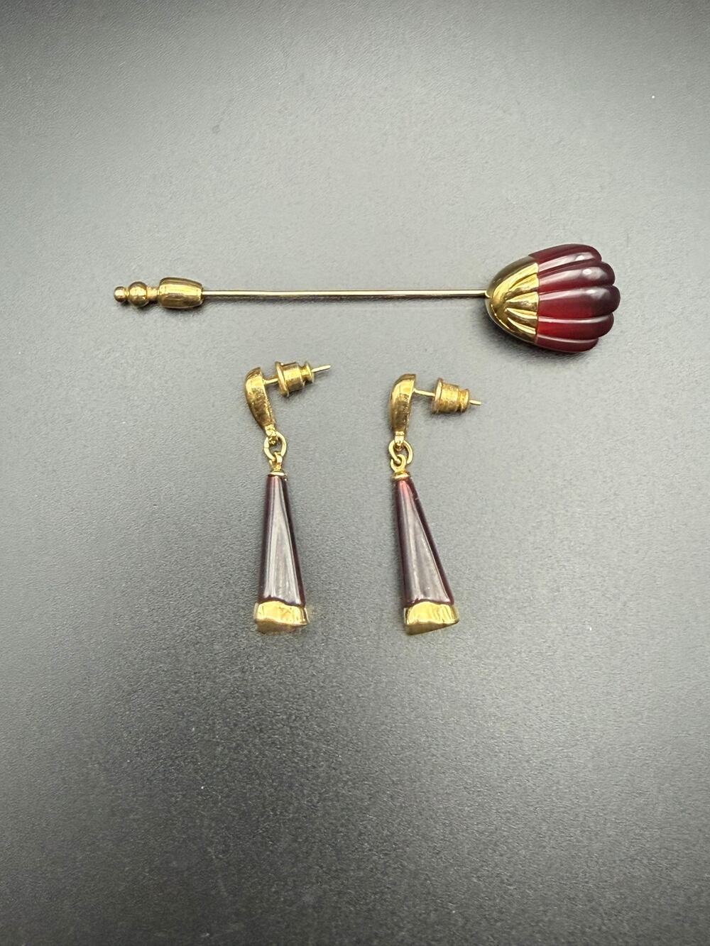 Vintage Crown Trifari "Fiesta" earrings & pin burgundy lucite stone gold tone